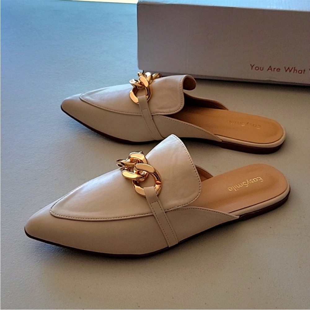 Easy Smile tan slides mules w chain detail. Never worn 8.5
